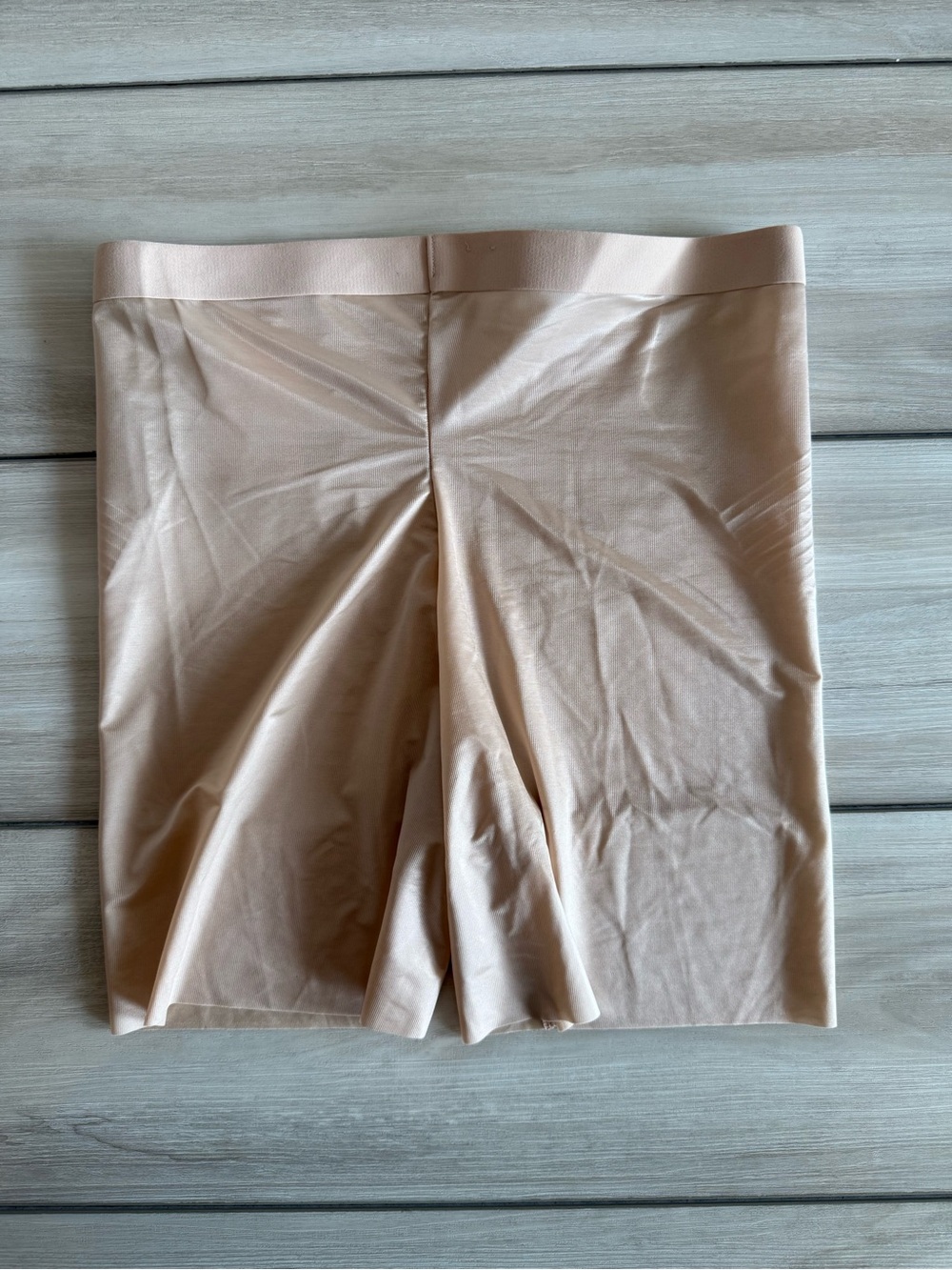Spanx Invisible Girl Short Beige Medium NWT - Picture 6 of 9